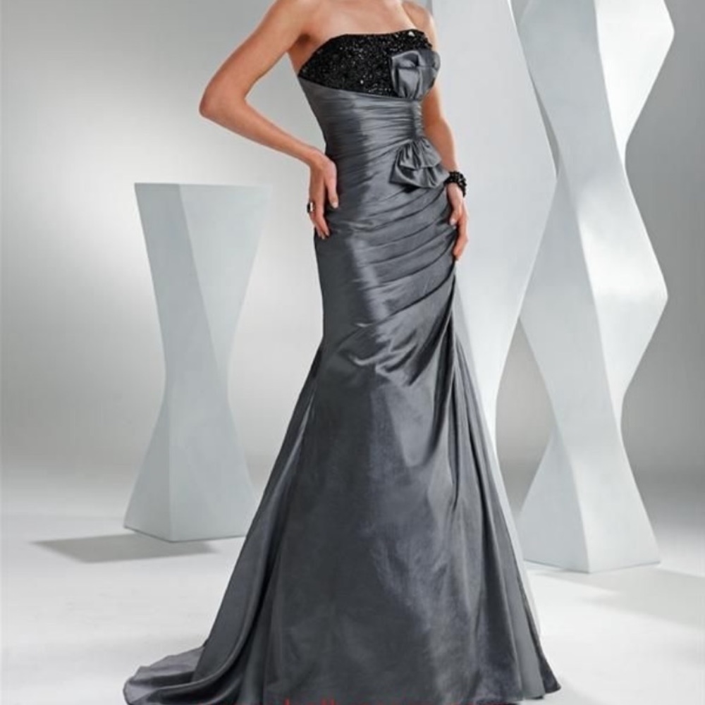 Maggie Sottero BLUE prom/ formal dress🖤💙